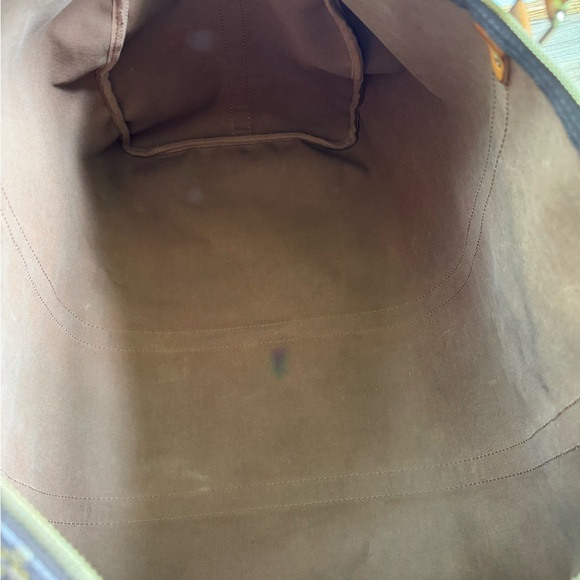 LOUIS VUITTON
Monogram Keepall 60 - Picture 9 of 10
